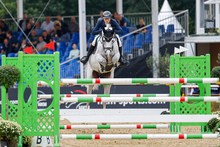 Copino siegte bei den sechsjährigen Springpferden. | © Christian Beeck