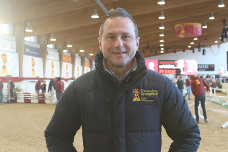 Andy Witzemann aus Winterlingen ist auch 2025 Teil der Körkommission der DSP-Hengsttage.
