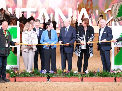 Zu der Eröffnung der diesjährigen EQUITANA am Donnerstag kam nicht nur FN-Präsident Martin Richenhagen, sondern auch NRW-Landwirtschaftsministerin Silke Gorißen. | © Thomas Hartwig