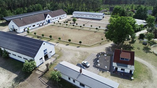 Die Zuchthof Dree Böken KG feierte am 12. Juli ihr 20-jähriges Bestehen am Standort Prieros. | © Zuchthof Dree Böken