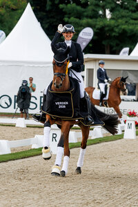 Der Sieger Faustino G. mit Betina Jaeger.   | © Lafrentz