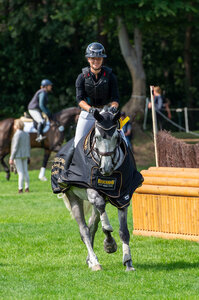 Julia Krajewski siegte mit ChrisTonic  | © Equitaris