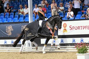 Bundeschampionesse Gut Neuenhofs Moon River unter Danica Duen | © Beelitz
