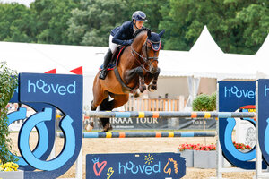 Arcassio und Jana Fink siegen auch in der zweiten Qualifikation der sechsjährigen Springpferde. | © Christian Beeck